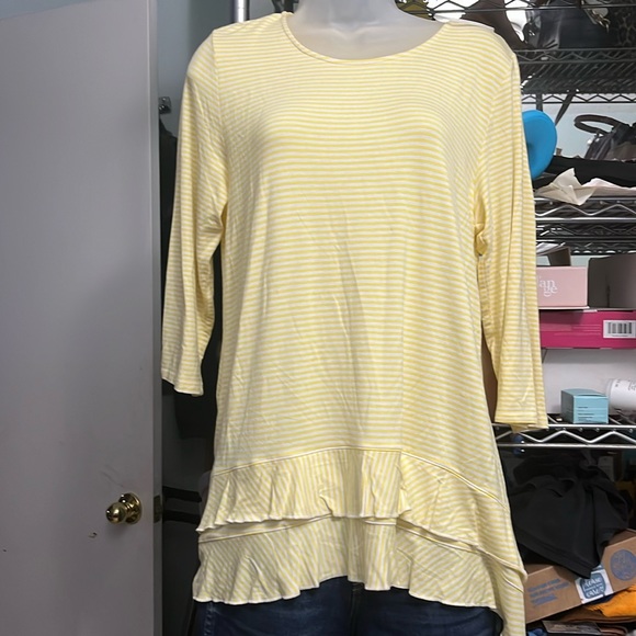NWT Intro. Medium yellow/white stripes 3/4 sleeves BNWT NEW - Picture 1 of 7
